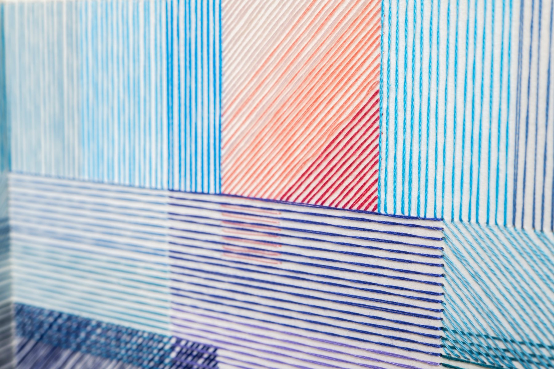 Ingiríður Óðinsdóttir, *Sigling* (2021). Broderi på papir. Foto: Bjarte Bjørkum