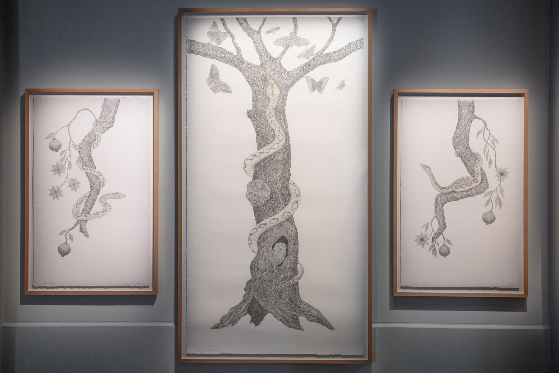 *Naga and the Huluppi Tree I, II og III* (2022) av Tanja Thorjussen. Foto: Anette G. Øverlid.